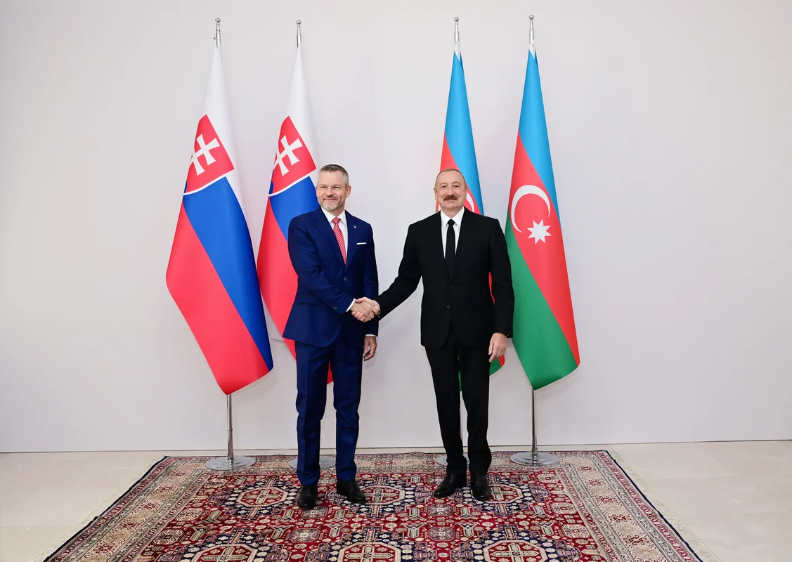 İlham Əliyev və Peter Pelleqrini Şuşada mətbuata bəyanat verdilər