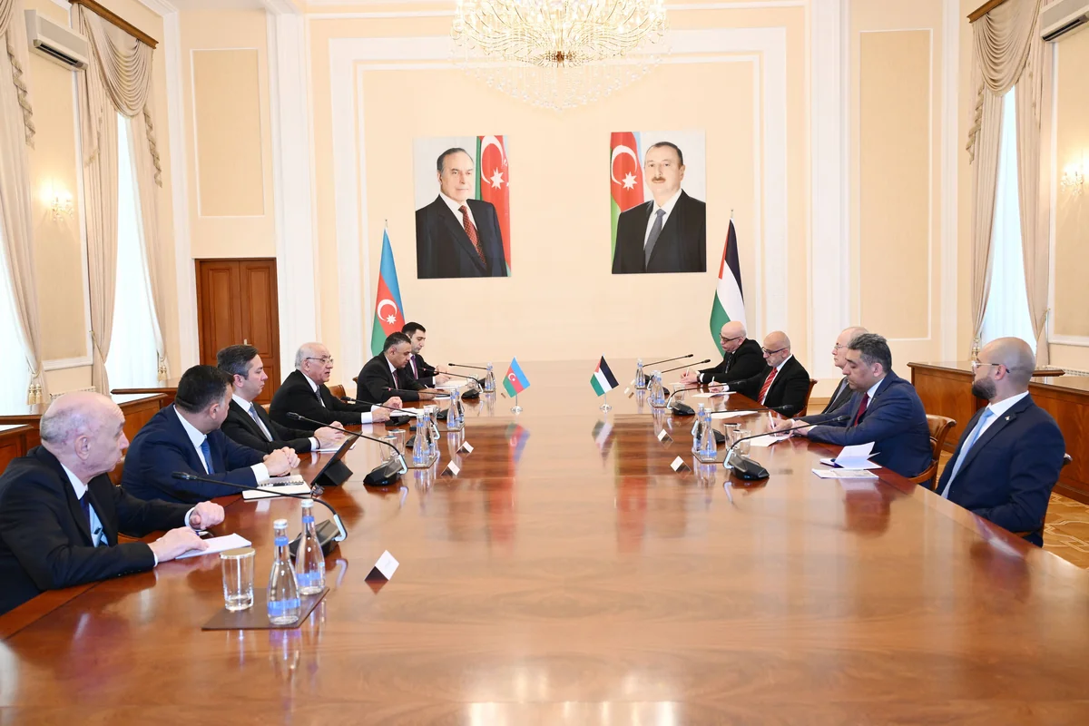 Əli Əsədov Fələstinin Baş naziri ilə görüş keçirdi