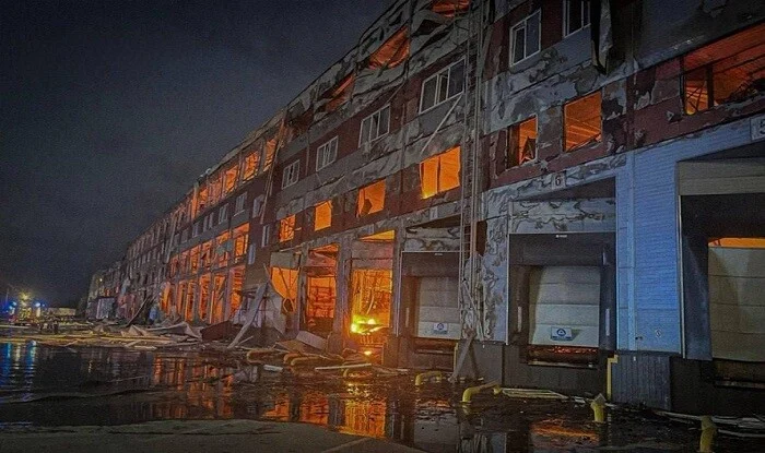 Kiyevdə hərbi məhsullar istehsal edən zavod raket və PUA hücumunda dağıldı