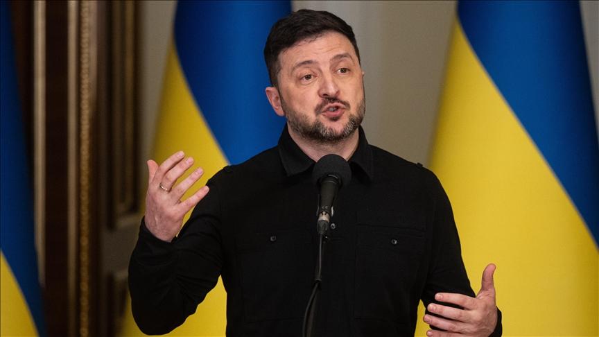 Zelenski: Ukrayna Donbasdan geri çəkilməyəcək
